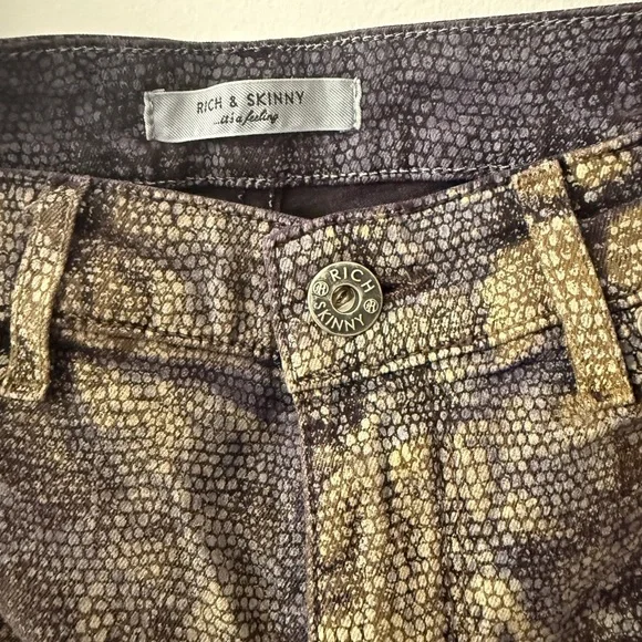 Snake Print Jeans. Size 30. - Picture 2 of 8